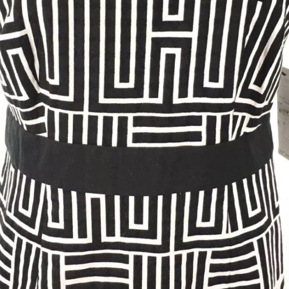 Laundry by Shelli Segal NWT Size 8 - Picture 4 of 5